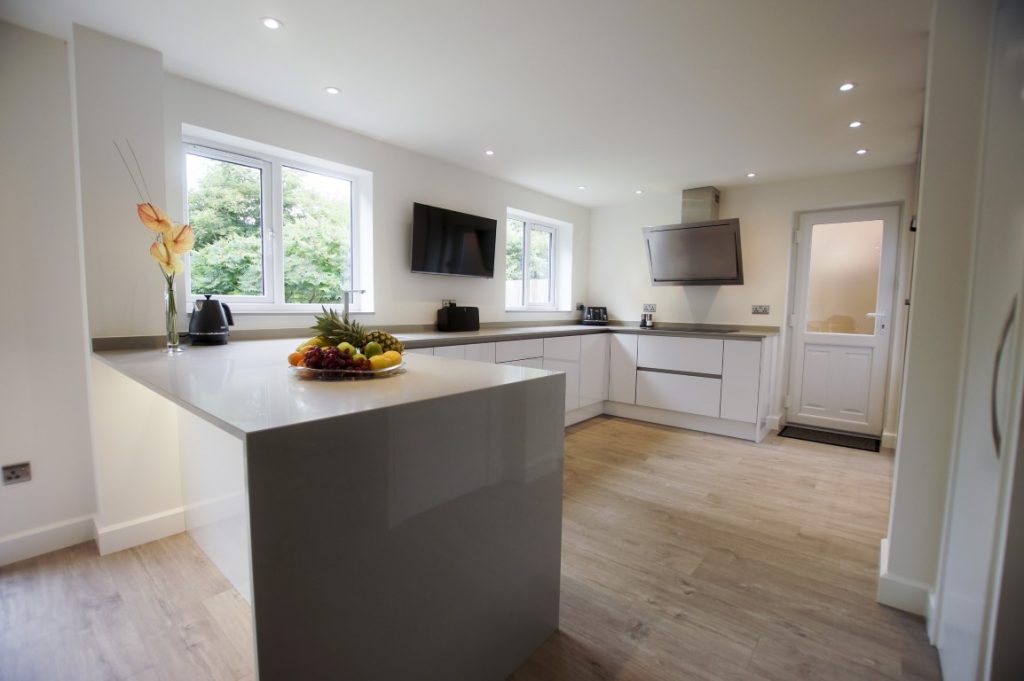 grigio de lusso urban quartz kitchen worktops