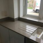 magnifico de lusso urban quartz installed with high gloss kitchen