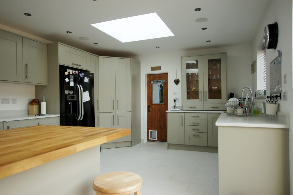 bianco de lusso quartz kitchen worktops