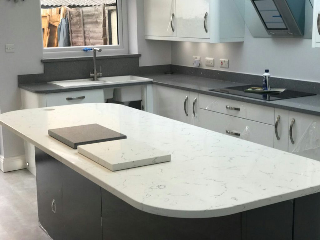 white and grey quartz worktops