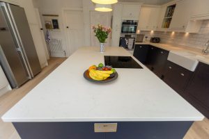 bianco carrina quartz worktop harpenden large open plan kitchen