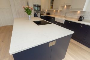 bianco carrina quartz worktop harpenden large open plan kitchen