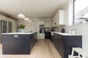 bianco carrina quartz worktop harpenden large open plan kitchen