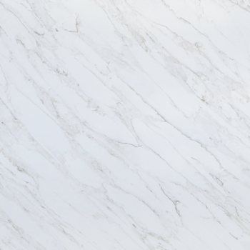 Calacatta Grigio quartz worktop sample – white with flowing diagonal grey veining and soft grey cloudy drifts